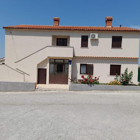 Appartement Ema à Labin  Extérieur photo
